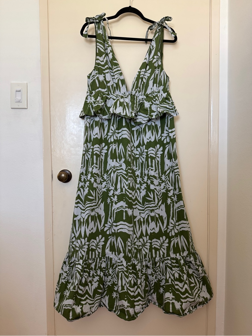 Marie Oliver Whitley Tie-Strap Peplum Maxi Dress in green size 8